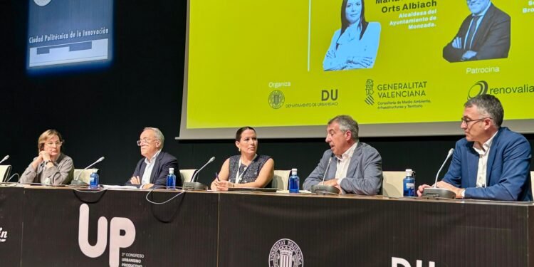 Orts expone en el Congreso de Urbanismo Productivo el modelo de crecimiento de Moncada