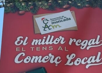 Navarro: «Comprando en el comercio local fomentamos la vida en nuestras calles»