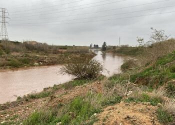 Última Hora: El caudal del Carraixet llega a la altura de San Isidro de Benagéber