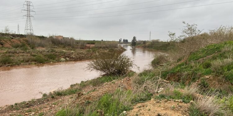 Última Hora: El caudal del Carraixet llega a la altura de San Isidro de Benagéber