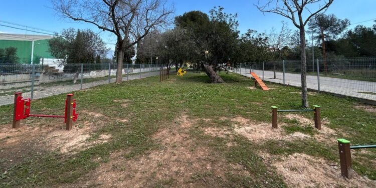 Montcada inaugura 2 nous parcs canins
