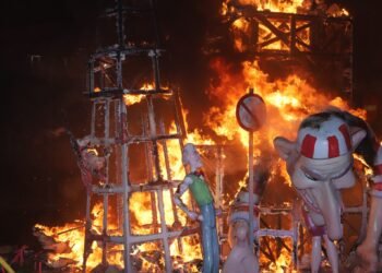 Horari i ordre de la cremà de Moncada: Cada 30 minuts cremarà una falla