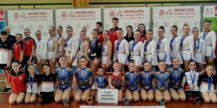 El Aerobic Moncada se cuelga 15 medallas y ya mira el Open Nacional de Cataluña