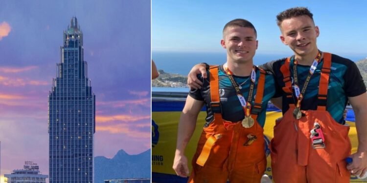 Los voluntarios de Protección Civil de Moncada Pascual García y Andreu Hurtado conquistan la cima del Gran Hotel Bali