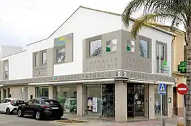 Fachada Farmacia Andrés Navarro
