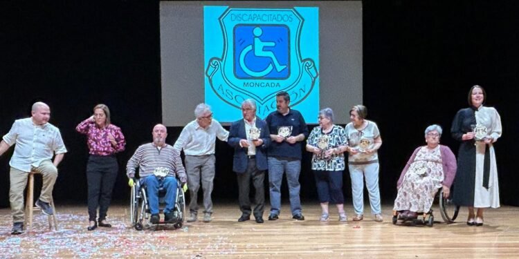 AMFISEP Moncada rememora en su 25 aniversario al fundador Julio Espínola