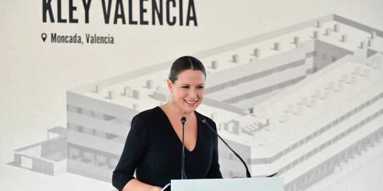 Las Jornadas Culturales de los mayores finalizan con la marxa a peu y paella