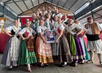 Intercambio entre la Agrupació Folklòrica «El Cremaller» de Benicàssim y Moncada
