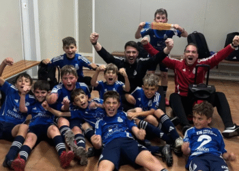 Los alevines D y E del At. Moncadense levantan el título de campeones de Liga