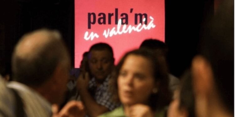 Parelles lingüístiques per a normalitzar i augmentar l’ús del valencià a Montcada