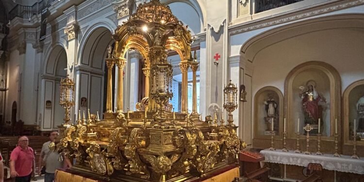 La custodia del Corpus de Moncada una joya de orfebrería del maestro Pajarón
