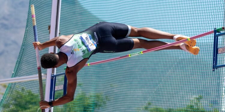 Tayb Loum y Lara Cruz del club Sprint Moncada buscan plaza para el europeo