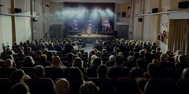Un espectacle coral ret homenatge a Ovidi Montllor en el Veles e Vents de Montcada