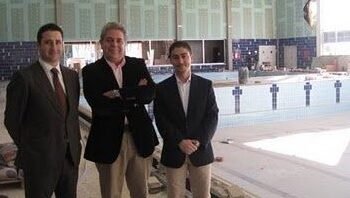 Orts responsabiliza a Gimeno de hipotecar la piscina con una concesión a 40 años