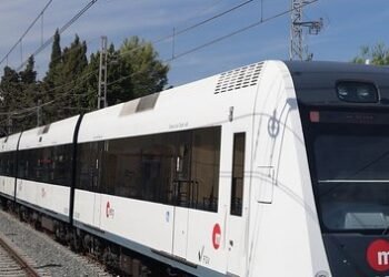 Una reyerta acaba con un detenido por el robo de un iPhone a una joven en Masías