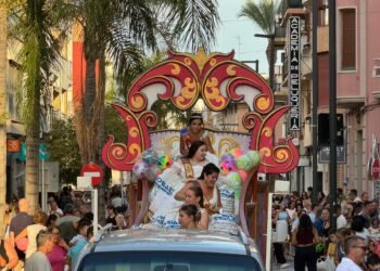 La Cabalgata de la Alegría reparte ilusión