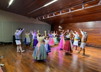 Hui festival de folklore valencià i andalús i espectacle de dansa Coppelius