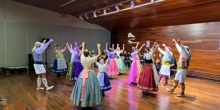 Hui festival de folklore valencià i andalús i espectacle de dansa Coppelius