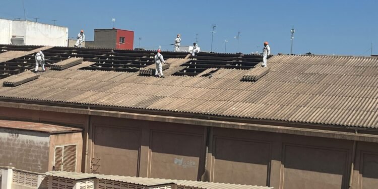 Adiós al último vestigio del Cinema Iris