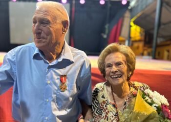 Moncada rinde homenaje a sus mayores