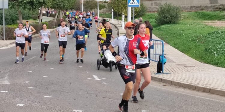Club Dinosauris Moncada celebra el décimo aniversario de la 10K solidaria
