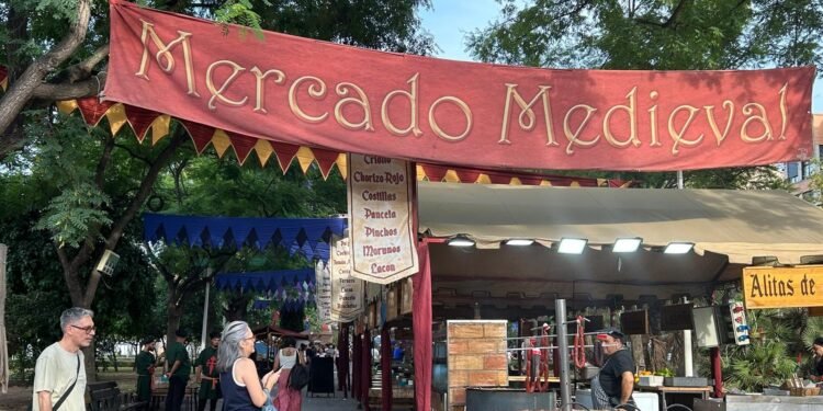 Hui dissabte entrada de moros i cristians, mercat medieval i Moncadance festival