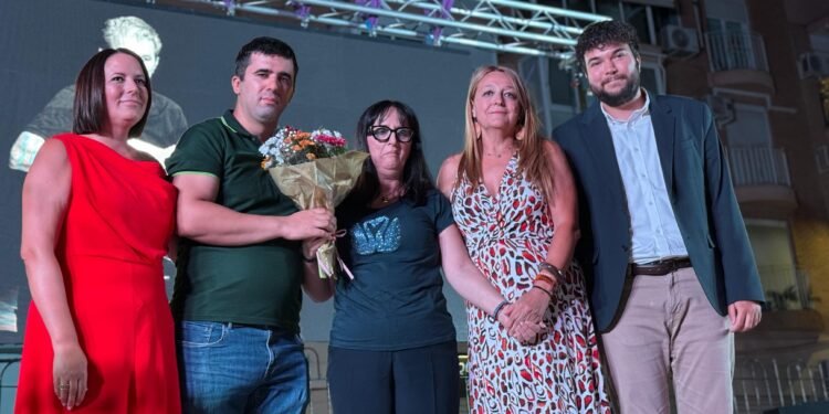 Poemes música i llengua en la Nit Estellés