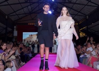 El creador Sergio de Feher se alza con el mejor diseño de la Gala Hilos de la Seda