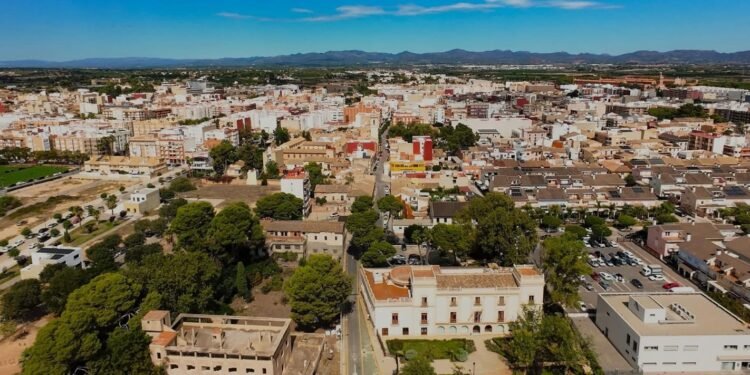 La renta media de Moncada se situó en 28.633 euros por persona en 2023