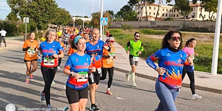 Dinosauris Moncada celebra con récord de participación su décimo aniversario