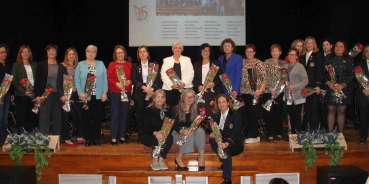 La Unió Musical de Moncada homenatja a les col·laboradores de Santa Cecilia