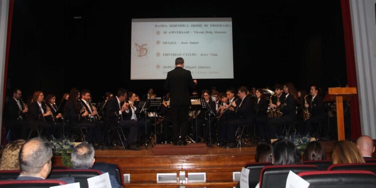 La Unió Musical de Moncada homenatja a les col·laboradores de Santa Cecilia