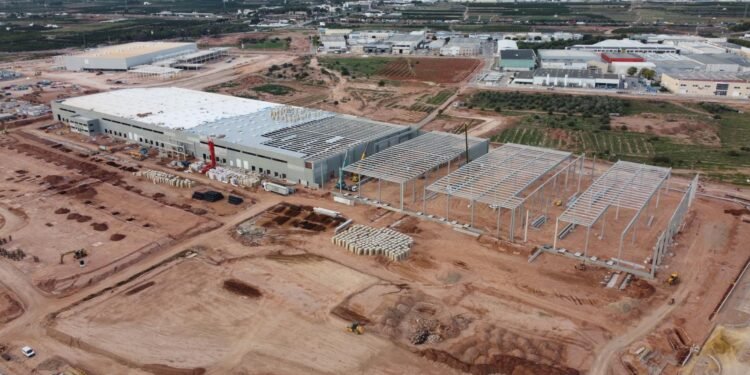 Proveedores de Wolkswagen eligen a Moncada ‘hub’ logístico de la gigafactoría