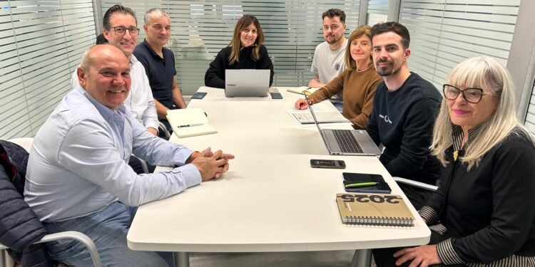 Aemon y Bétera analizan la limpieza de los polígonos Horta Vella y Camí del Pla