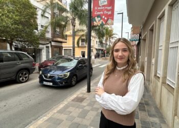 Vox | «No podemos permitir que intereses foráneos desplacen al comercio local»