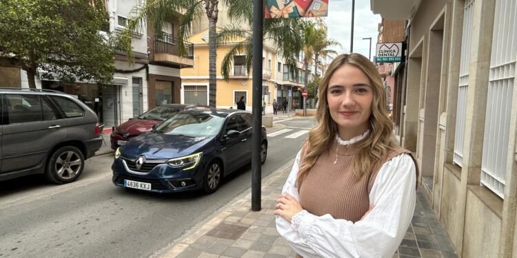 Vox | «No podemos permitir que intereses foráneos desplacen al comercio local»