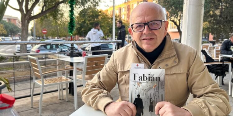 José Redondo debuta con «Fabián» una novela en tiempos de violencia y represión