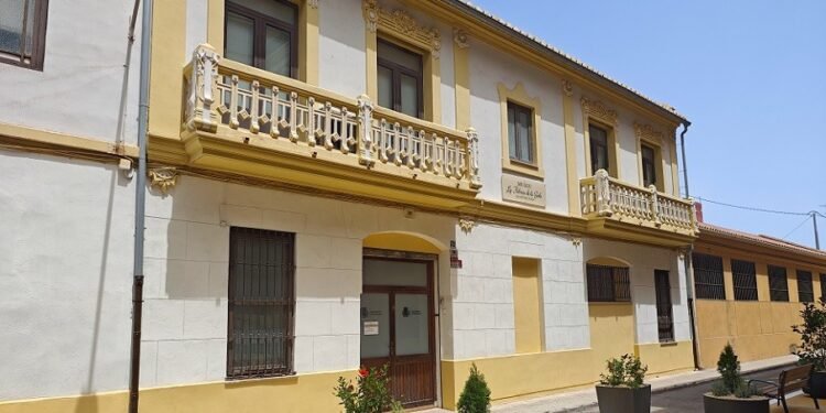 Pla ‘renove’ de portes i finestres en el Museu de la Fàbrica de la Seda