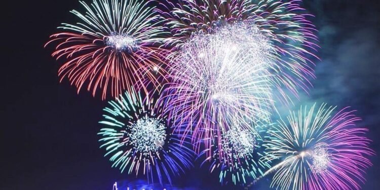 Moncada dará la bienvenida a 2026 con la orquesta People Band y fuegos artificiales