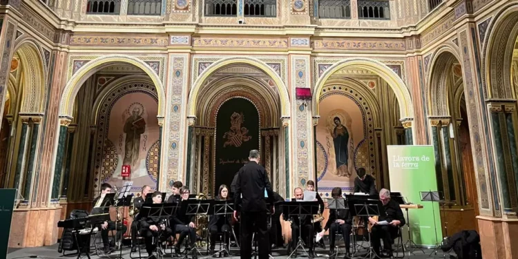 La Colla de dolçaines del Centre Artístic Musical en el cicle «Llavors de la Terra»