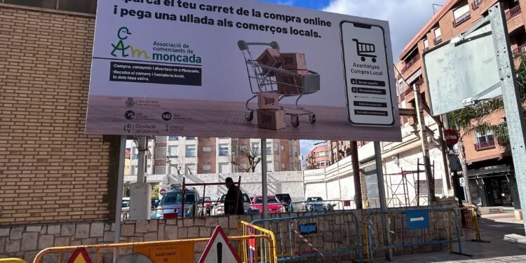 Derriban parte del muro del mercaparking junto a la churrería ambulante