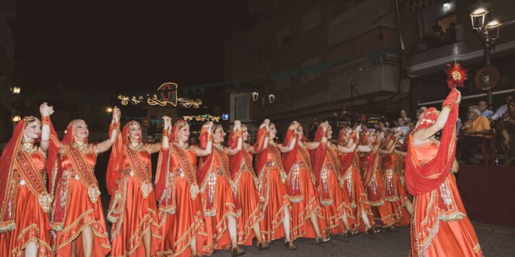 Convivència i tradició en la Festa del Mig Any de Moros i Cristians de Moncada