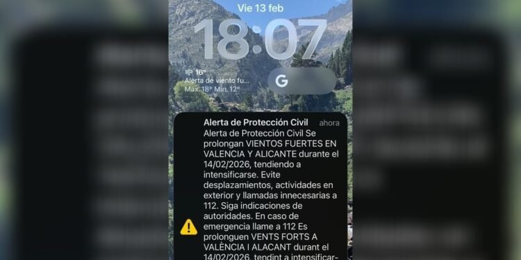 Es-Alert hace sonar los móviles de Moncada por vientos huracanados