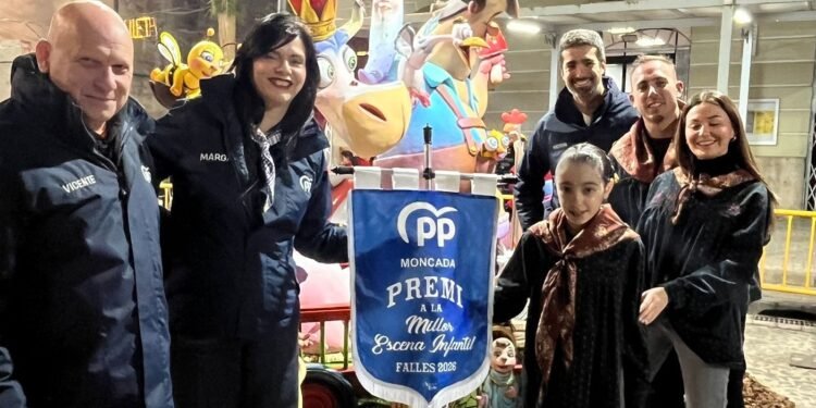 La comissió la Tauleta rep el premi a la millor escena infantil que concedeix el PP