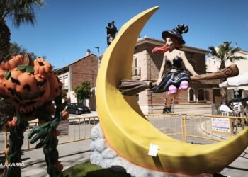 Falla Tos Pelat en imatges