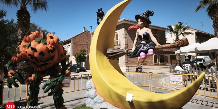 Falla Tos Pelat en imatges