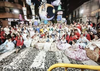 La Tauleta contínua la llegenda i el Mercat millor falla infantil l’any del 45 aniversari
