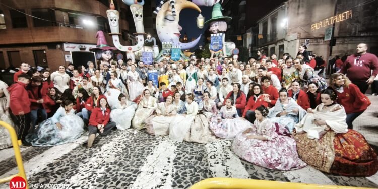 La Tauleta contínua la llegenda i el Mercat millor falla infantil l’any del 45 aniversari