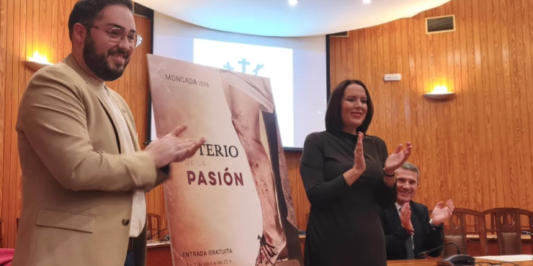 Eva Blanco: «El detalle de la crucifixión transmite el momento de la esclavitud»