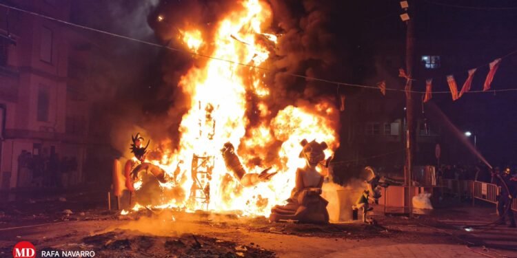 La cremà de Moncada en imatges